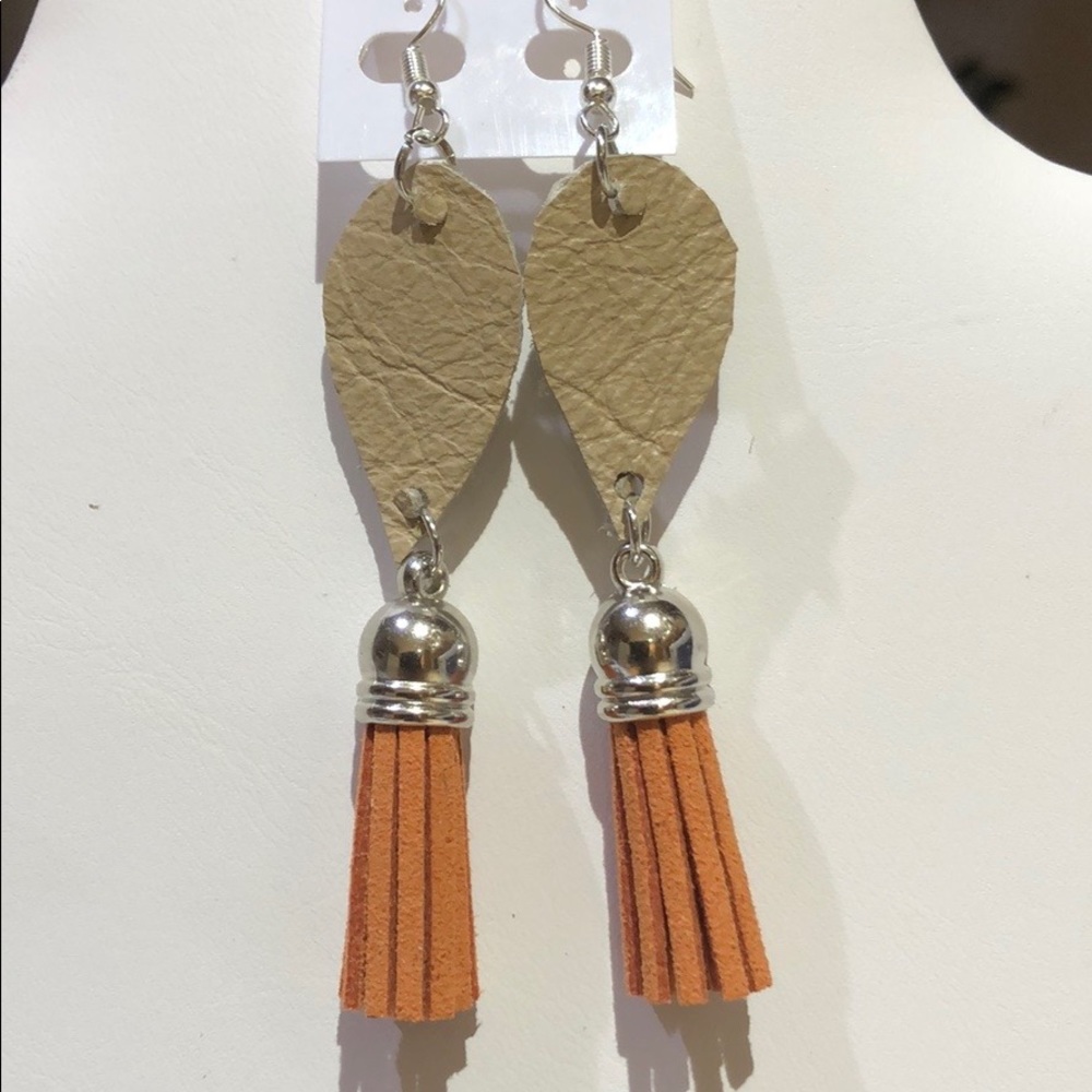 Leather earrings